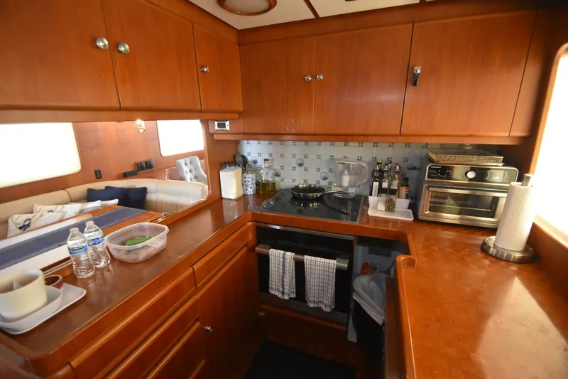 Slide: The Image of 1987 Jongert 78 Motor Yacht Power 9800998 978613219 0 200520250852 20 - 5327506