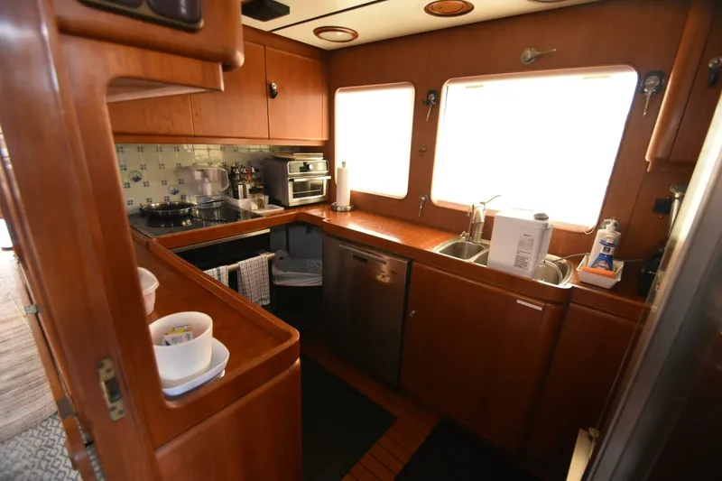 Slide: The Image of 1987 Jongert 78 Motor Yacht Power 9800998 978613218 0 200520250852 19 - 5327507