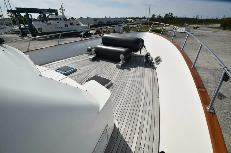 Slide: The Image of 1987 Jongert 78 Motor Yacht Power 9800998 978613209 0 200520250849 10 - 5327515