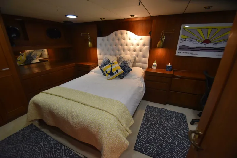 Slide: The Image of 1987 Jongert 78 Motor Yacht Power 9800998 978613248 0 200520250900 49 - 5327494