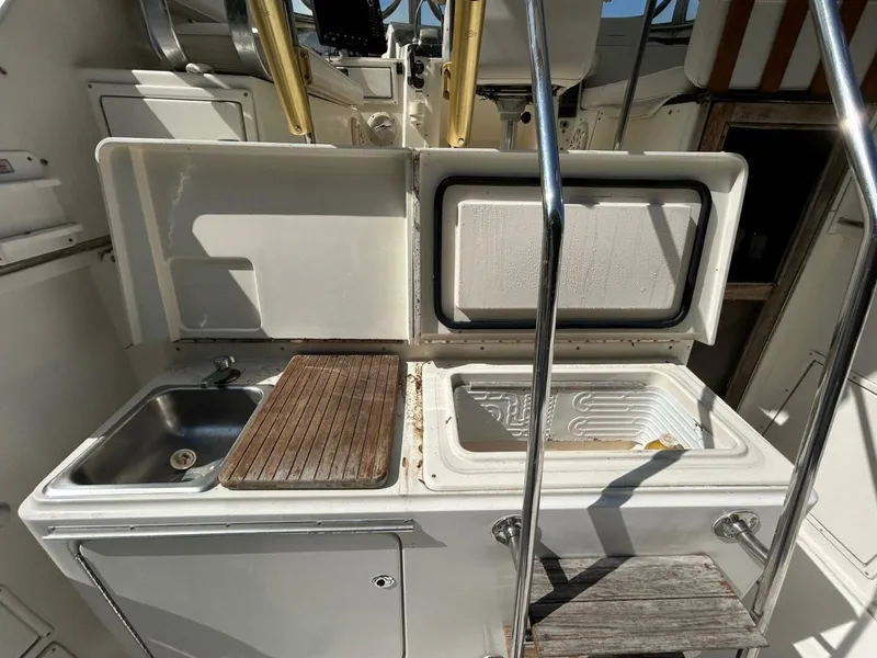 Slide: The Image of Tiara 3300 Flybridge 1989 - 5324411