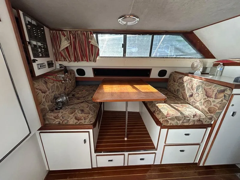 Slide: The Image of Tiara 3300 Flybridge 1989 - 5324416