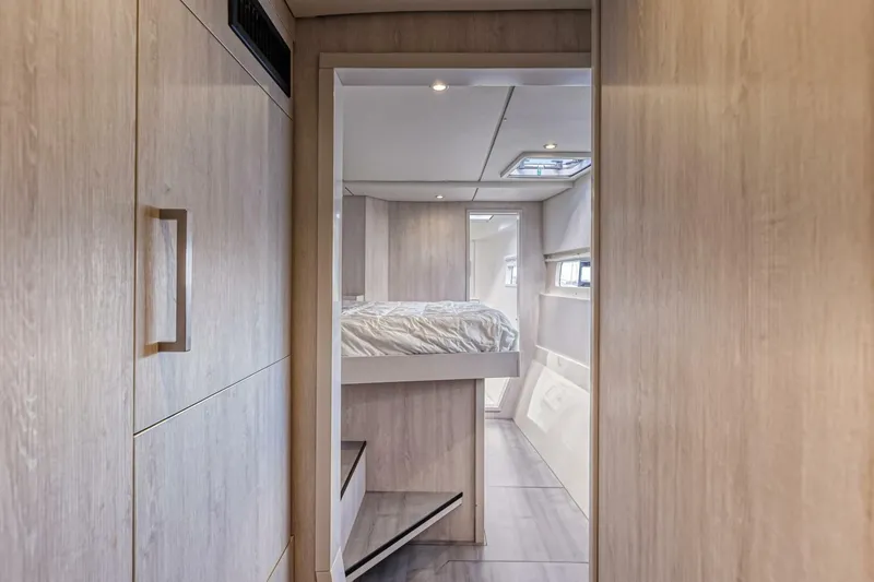 Slide: The Image of Leopard 58 2016 - 5324541