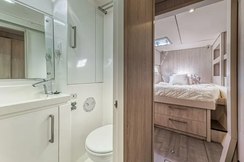 Slide: The Image of Leopard 58 2016 - 5324587