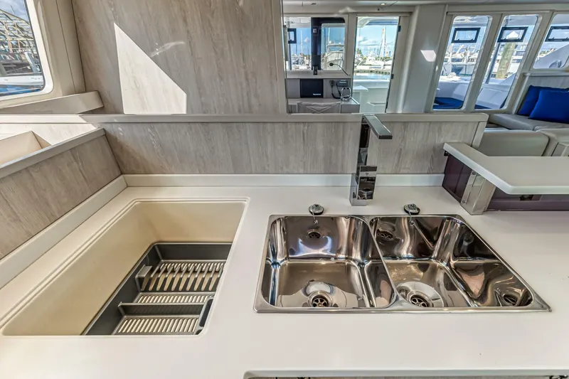 Slide: The Image of Leopard 58 2016 - 5324450