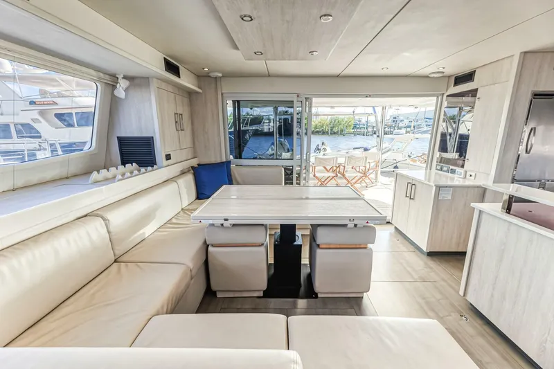 Slide: The Image of Leopard 58 2016 - 5324461