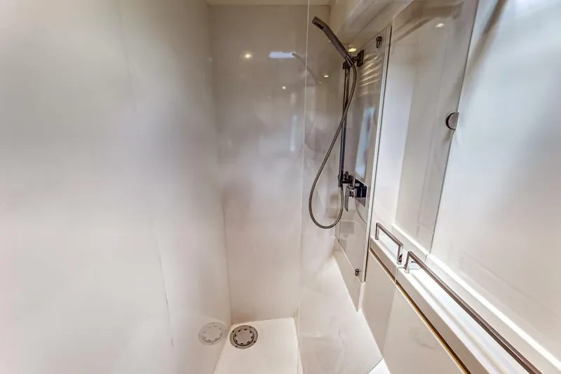 Slide: The Image of Leopard 58 2016 - 5324534