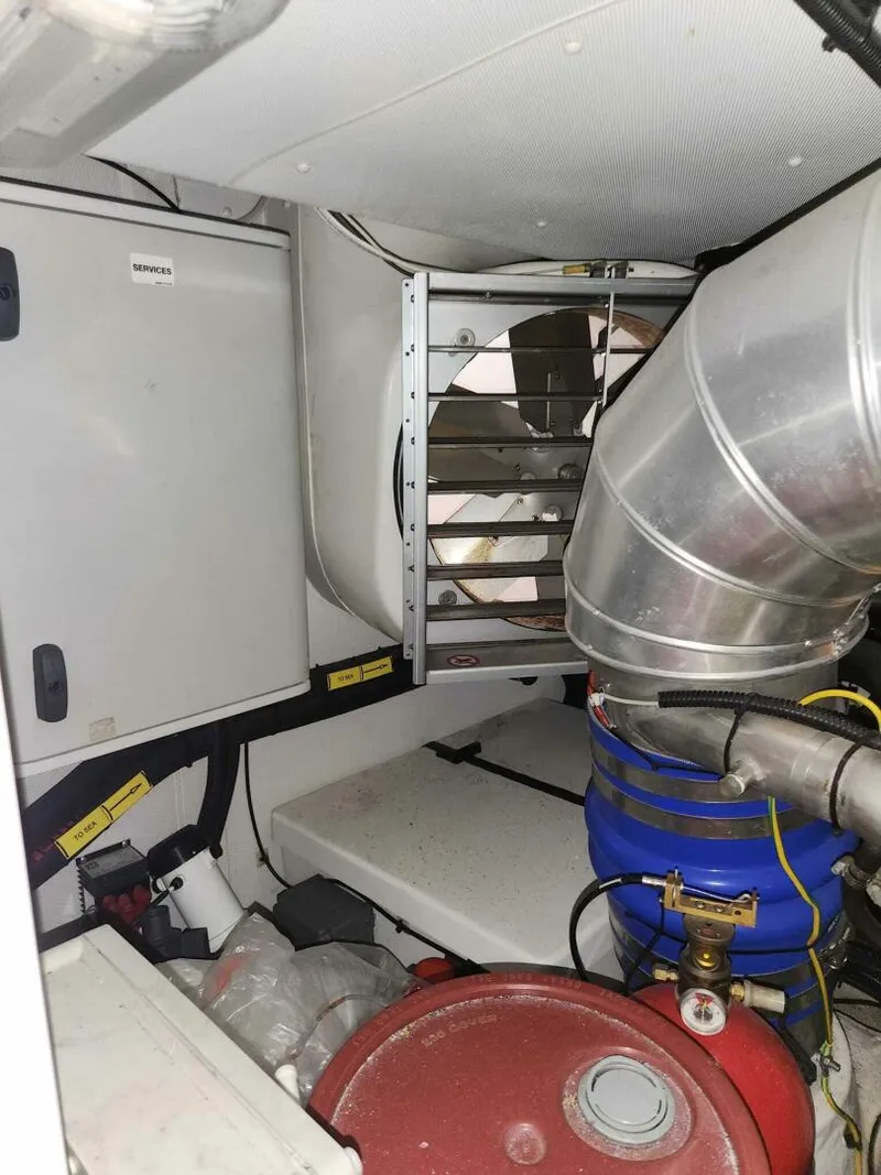 Slide: The Image of Azimut Flybridge 2014 - 5352110