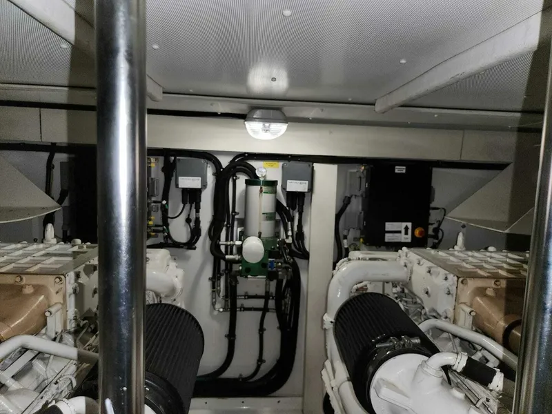 Slide: The Image of Azimut Flybridge 2014 - 5352112