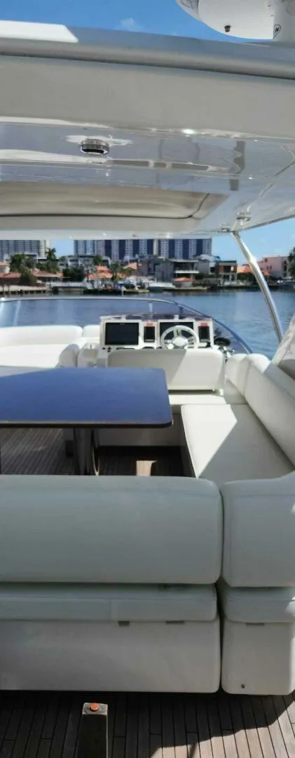 Slide: The Image of Azimut Flybridge 2014 - 5352019