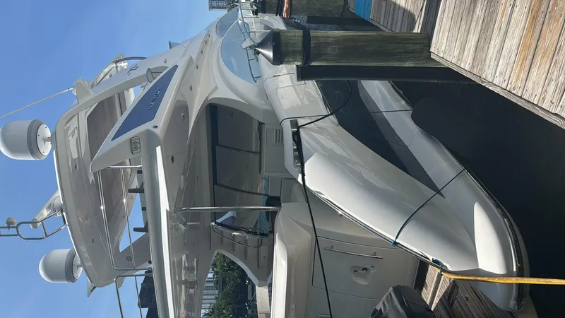 Slide: The Image of Azimut Flybridge 2014 - 5352001
