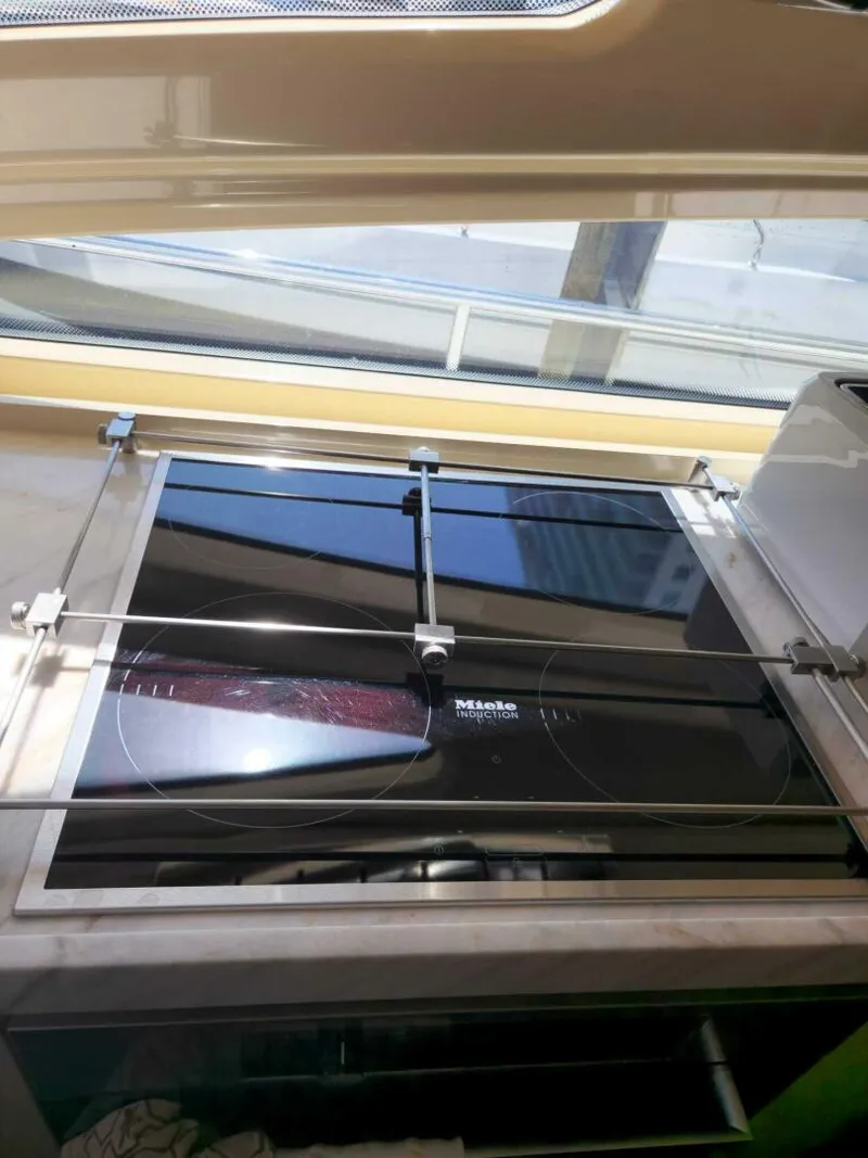 Slide: The Image of Azimut Flybridge 2014 - 5352038