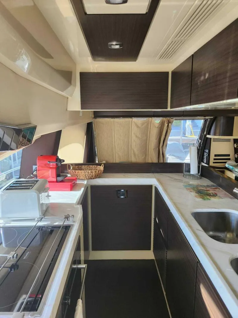 Slide: The Image of Azimut Flybridge 2014 - 5352044