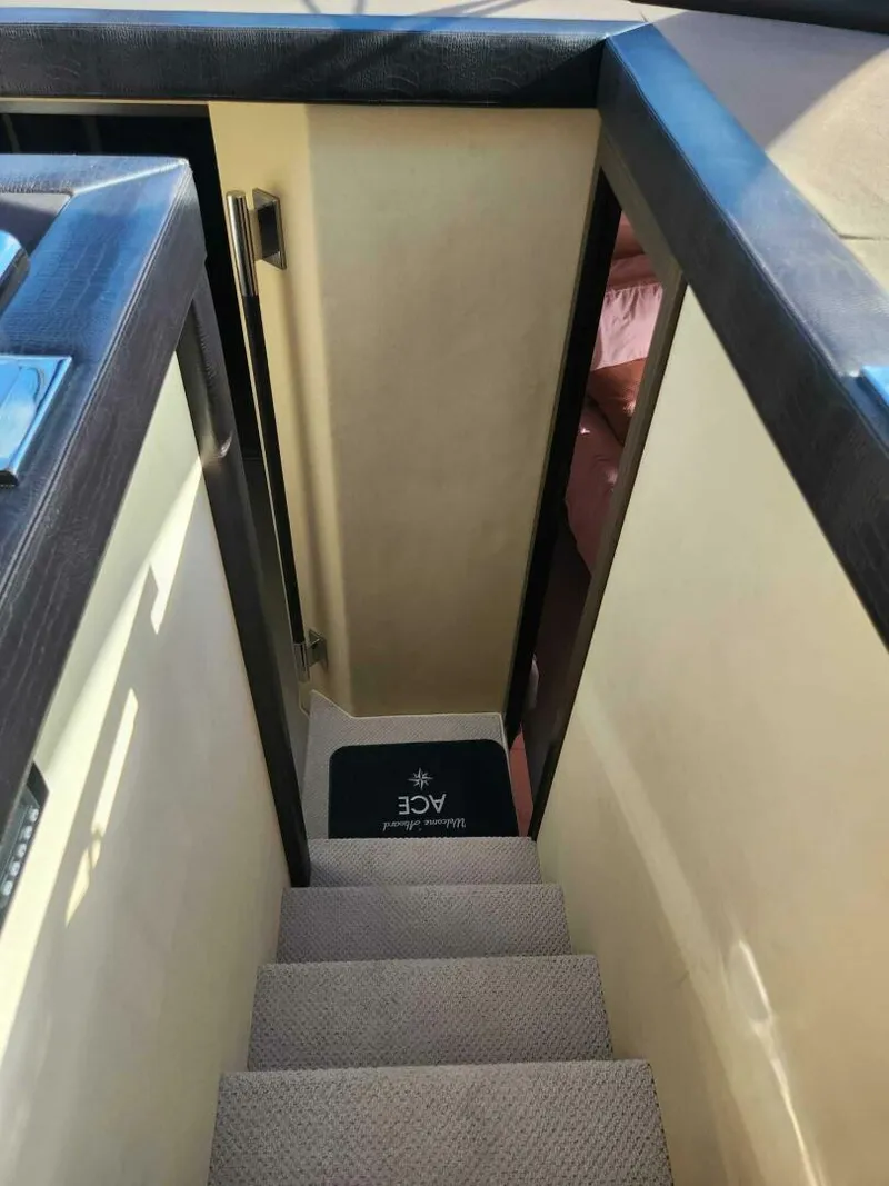 Slide: The Image of Azimut Flybridge 2014 - 5352067