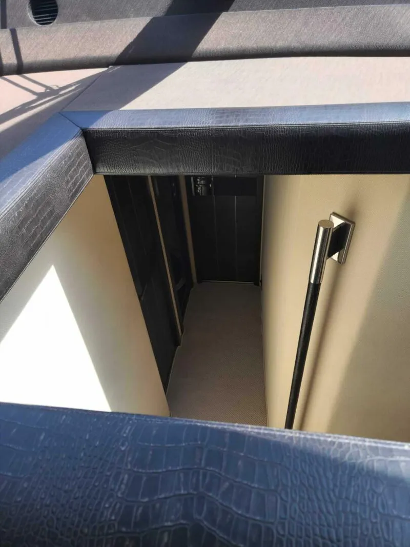 Slide: The Image of Azimut Flybridge 2014 - 5352069