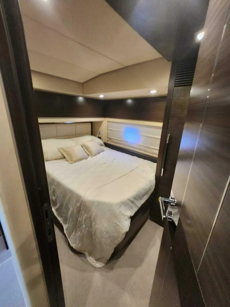 Slide: The Image of Azimut Flybridge 2014 - 5352089