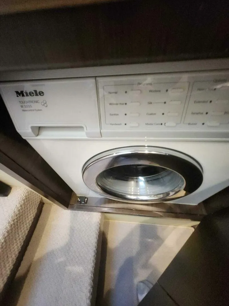 Slide: The Image of Azimut Flybridge 2014 - 5352099