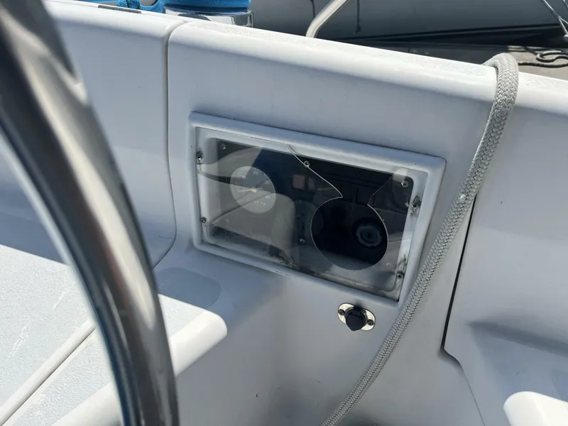 Slide: The Image of Hunter 33.5 Engine panel - 5367095