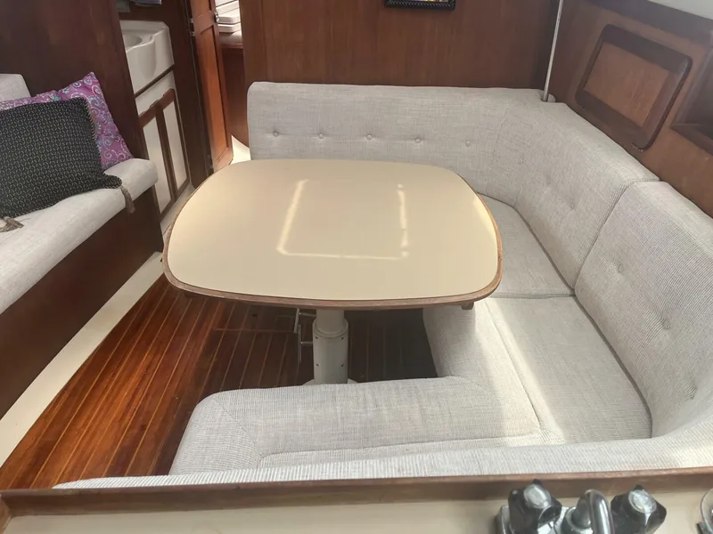 Slide: The Image of Hunter 33.5 - 5391539