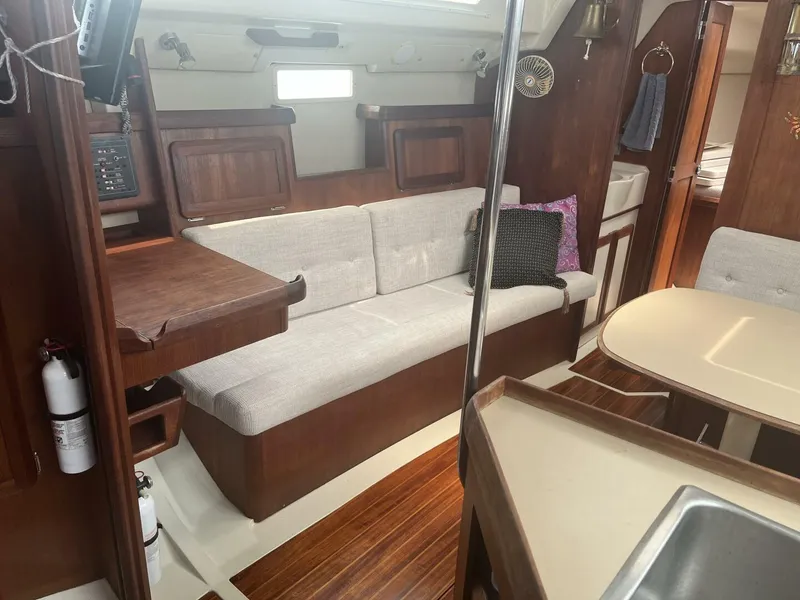 Slide: The Image of Hunter 33.5 - 5391536