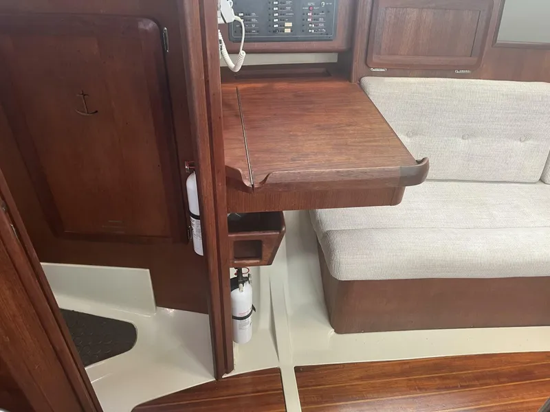 Slide: The Image of Hunter 33.5 - 5391541