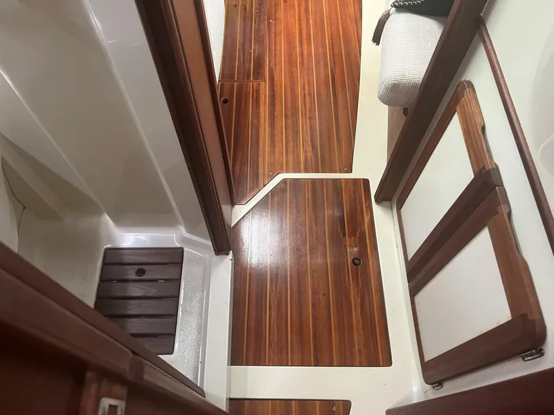 Slide: The Image of Hunter 33.5 - 5391559