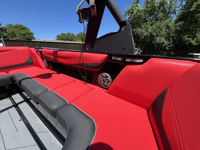 Slide: The Image of Axis T23 2021 - 5326927