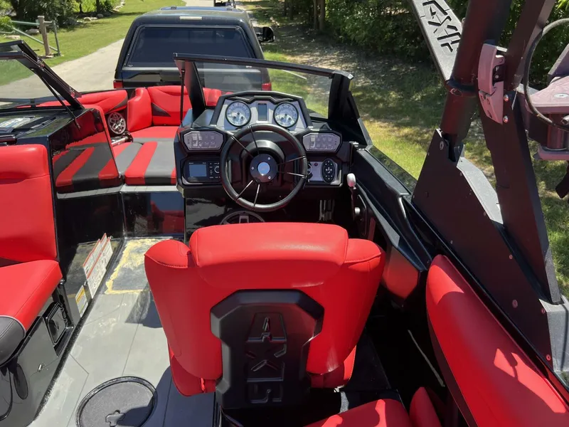 Slide: The Image of Axis T23 2021 - 5326931