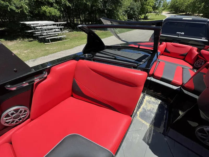 Slide: The Image of Axis T23 2021 - 5326943