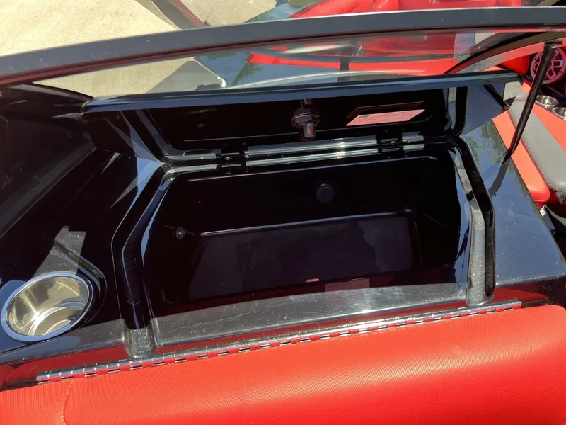 Slide: The Image of Axis T23 2021 - 5326944