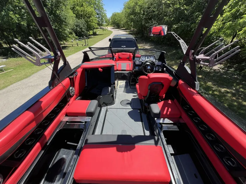 Slide: The Image of Axis T23 2021 - 5326948