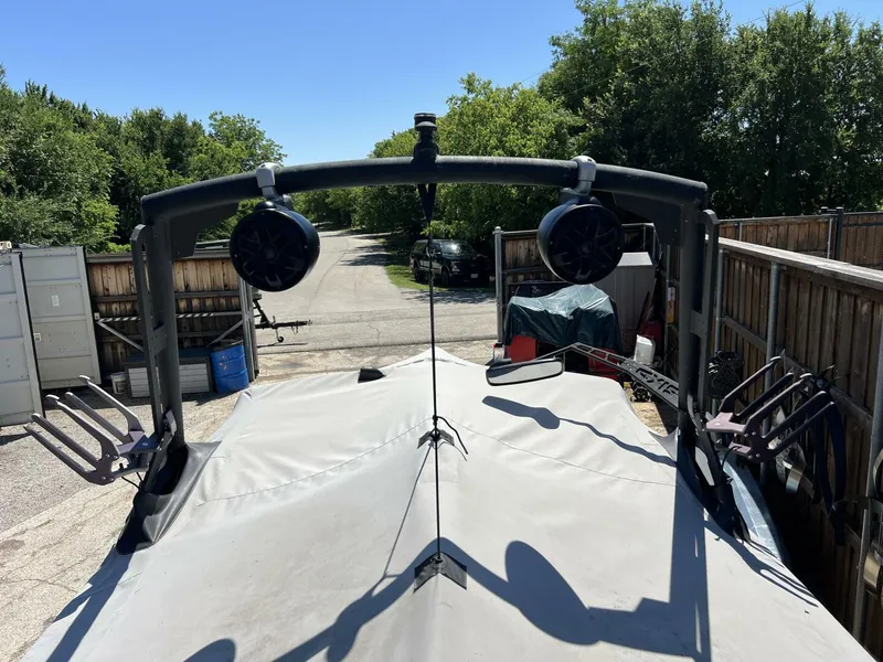 Slide: The Image of Axis T23 2021 - 5326884