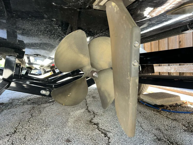 Slide: The Image of Axis T23 2021 - 5326890