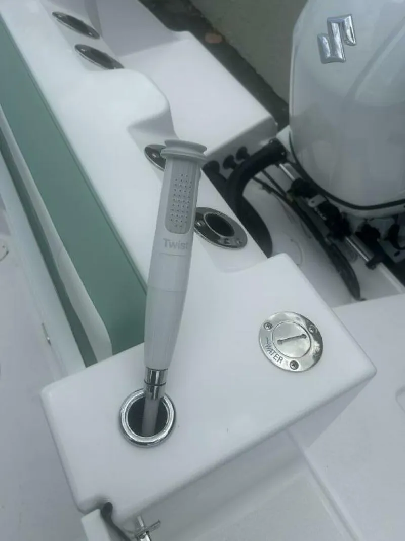 Slide: The Image of Aquasport 2200CC 2026 - 5327241