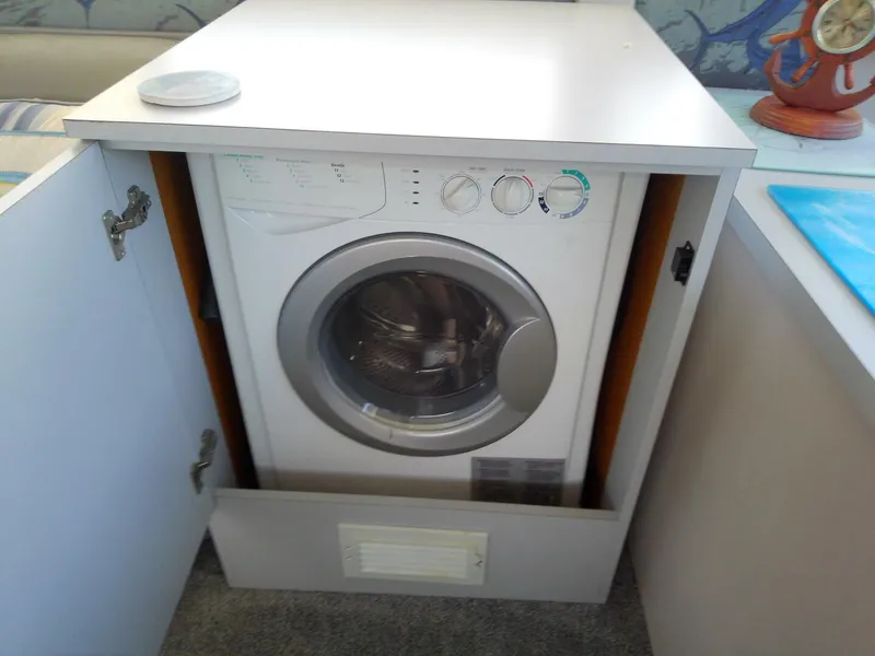 Slide: The Image of Trojan 14 Meter Convertible 1988 - 5327323