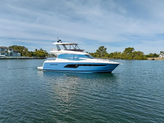 Slide: The Image of Prestige 520 Fly 2020 - 68