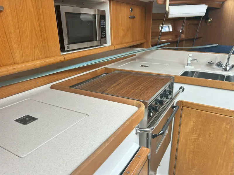 Slide: The Image of Catalina 380 1999 - 5327791