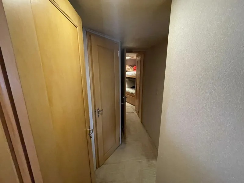 Slide: The Image of Hatteras 55 1988 - 5328061