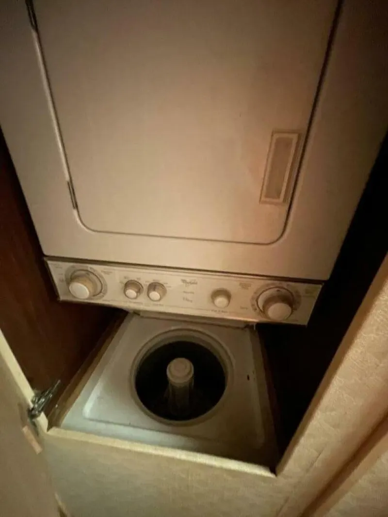 Slide: The Image of Hatteras 55 1988 - 5468239