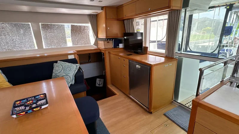 Slide: The Image of Lagoon 450F 2013 - 5328529