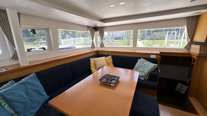 Slide: The Image of Lagoon 450F 2013 - 5328624