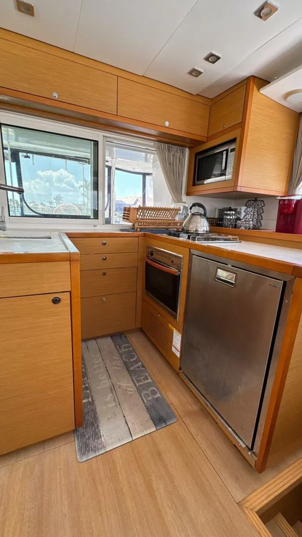 Slide: The Image of Lagoon 450F 2013 - 5328619