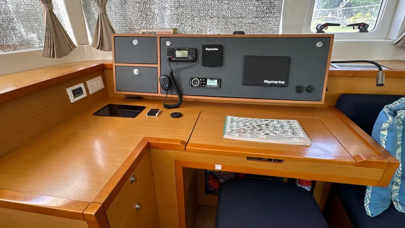 Slide: The Image of Lagoon 450F 2013 - 5328537