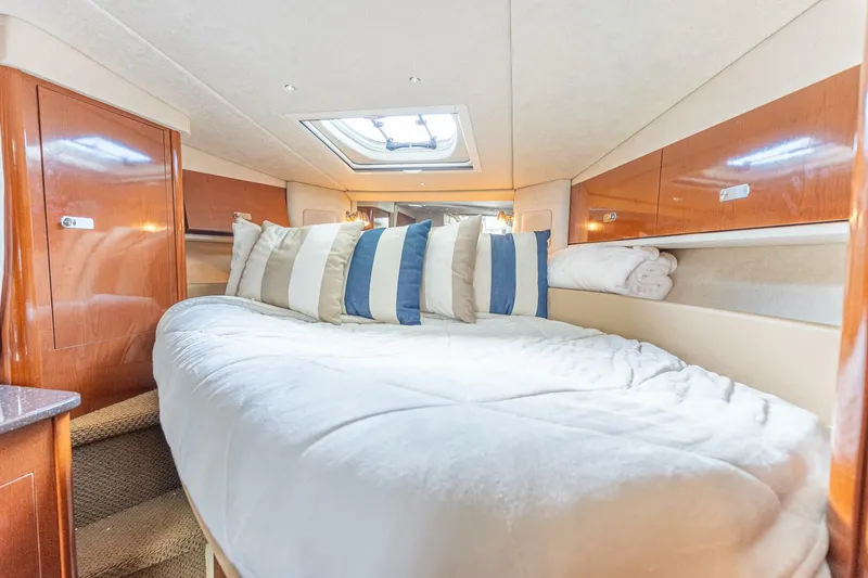 Slide: The Image of Sea Ray 330 Sundancer 2012 - 5328653