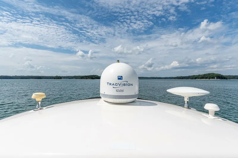 Slide: The Image of Sea Ray 330 Sundancer 2012 - 5328654