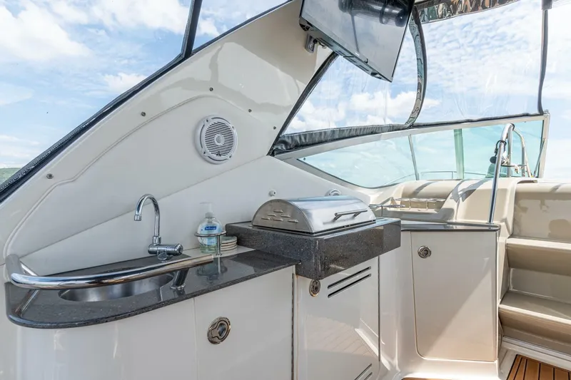 Slide: The Image of Sea Ray 330 Sundancer 2012 - 5328683