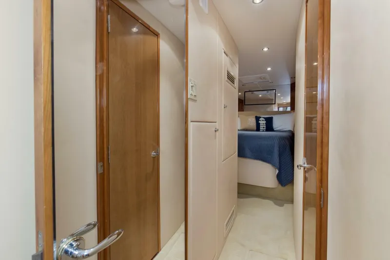 Slide: The Image of 2008 54 Hatteras 54 Convertible Lady A Compainway - 5454756