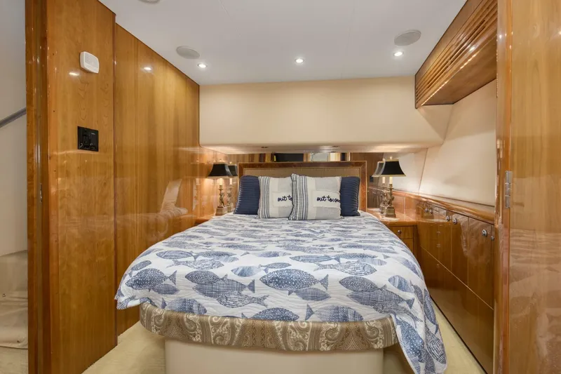 Slide: The Image of 2008 54 Hatteras 54 Convertible Lady A Master Stateroom (1) - 5454757