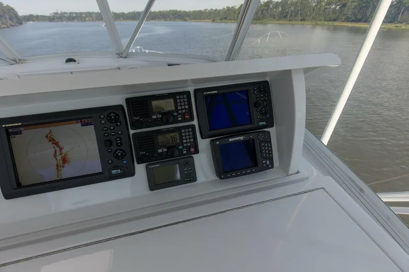 Slide: The Image of 2008 54 Hatteras 54 Convertible Lady A Electronics (1) - 5454765