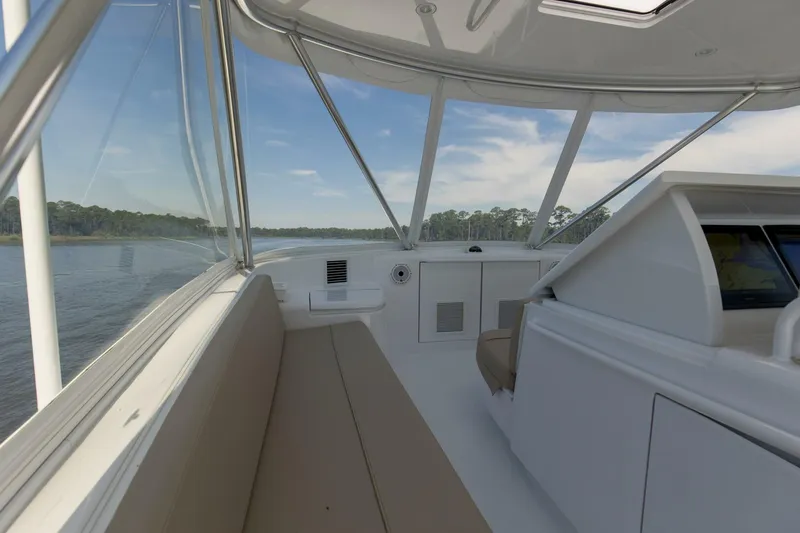 Slide: The Image of 2008 54 Hatteras 54 Convertible Lady A Flybridge (3) - 5454771